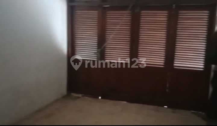 Disewakan Rumah Tenggilis