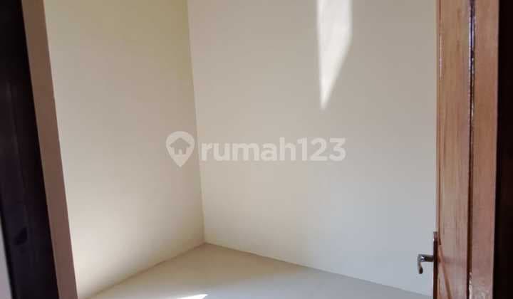 For Sale Wage House Facing West