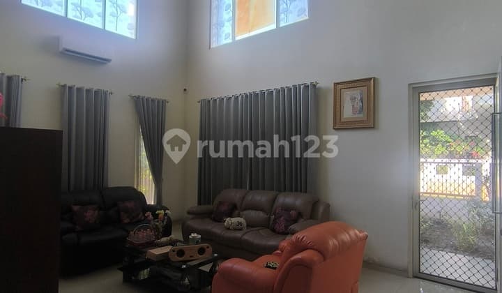 Dijual Rumah Villa Valensia