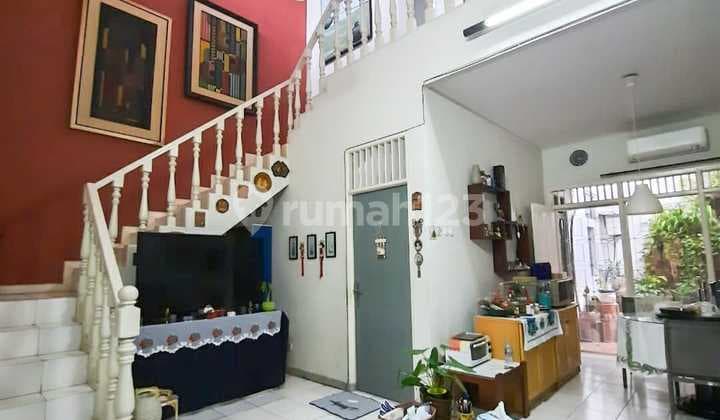 Fully Furnished House in Bintaro Jaya Sector 5, South Tangerang