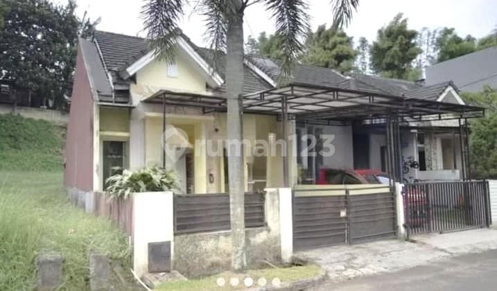 House Near Toll Gate in Serpong Park Jelupang