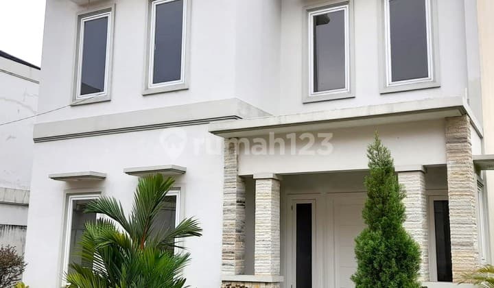 Spacious and Comfortable House in Cinere, Depok City