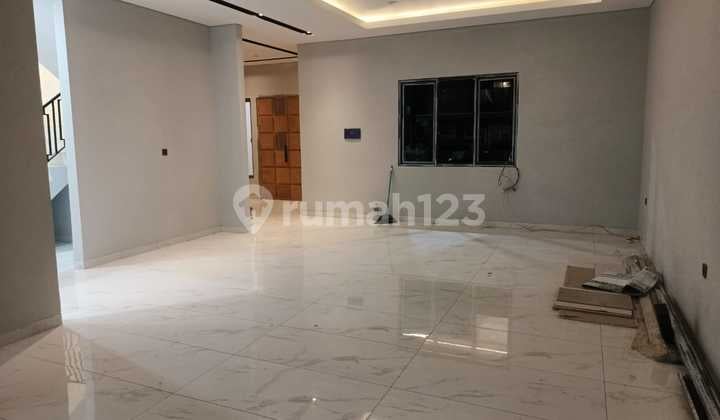 Dijual Rumah Taman Surya 5 Jakarta Barat