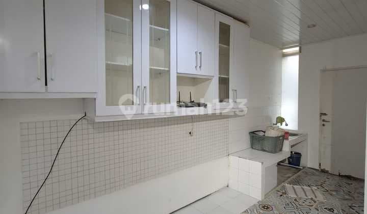 Ready-to-Occupy Single-Story House in Bintaro Sector 9 Near Sudimara Station