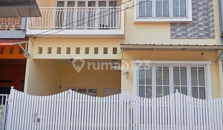 House For Sale Ready to Live In Within a Housing Complex 2 Floors