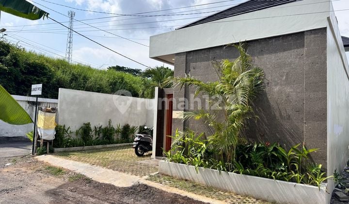 Rangkan Beach Villa In Sukawati 158 M² Shm