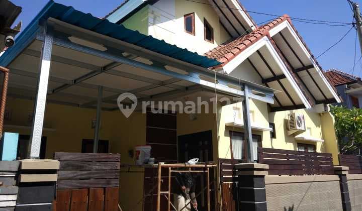 Rumah di Tukad Petanu Dekat Renon