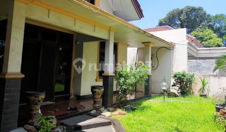 Rumah siap huni 1 1/4 lantai jalan 2 jalur di Serpong