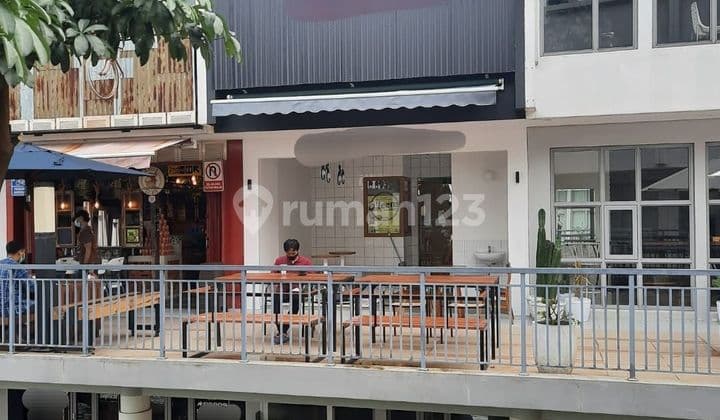 Ruko siap pakai 2 muka lokasi strategis di BSD City