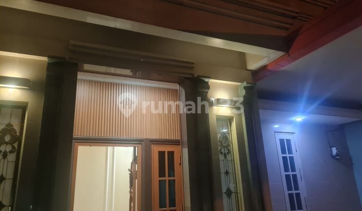 Rumah siap huni 1 1/2 lantai di Melati Mas