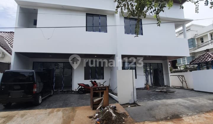 Melati Mas B S D - 2 1/2 Story House on Wide Road
