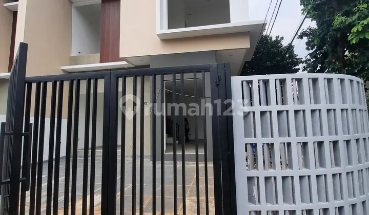 Melati Mas B S D - Minimalist 2-Story Corner House