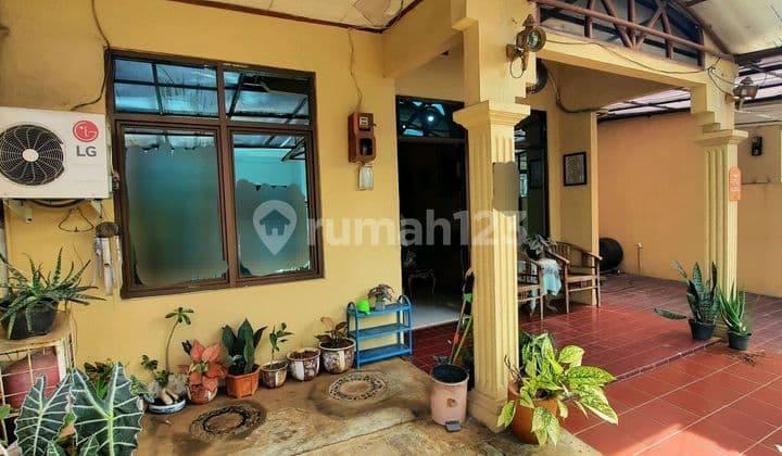 Melati.mas B S D - One and a Half Story House