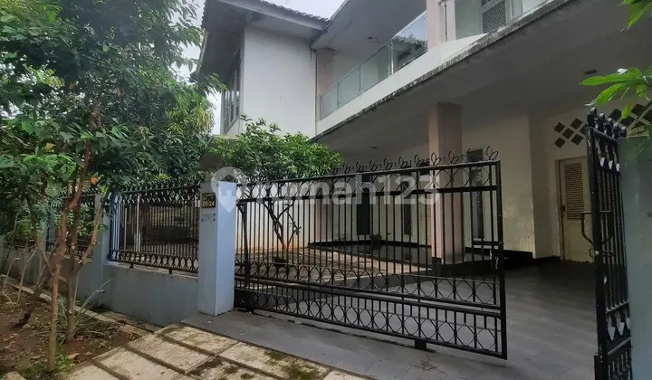 Melati Mas BSD - Two-Story House Facing the Park