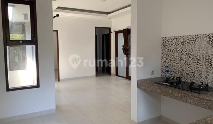 D I J U A L Rumah Cantik di Perumahan, Ungasan, Bali