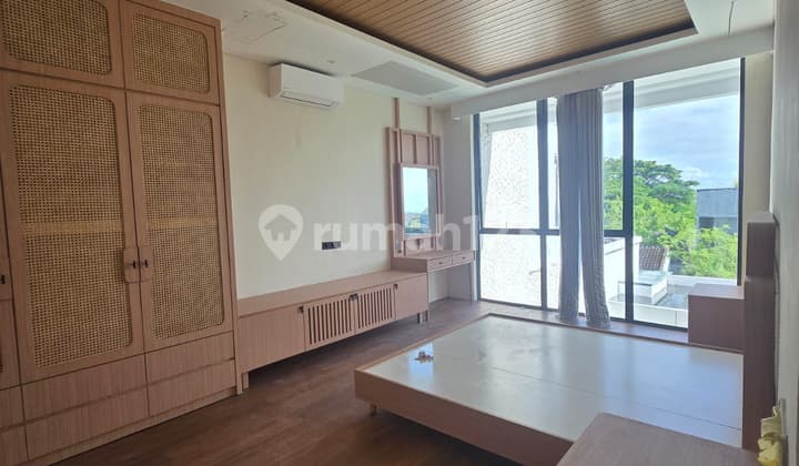 Beautiful 4-Bedroom House for Rent in Ungasan
