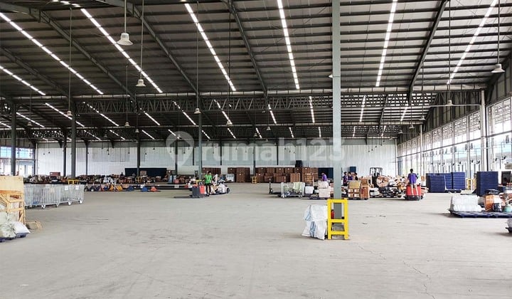 Disewakan Gudang Industri Full Loading Dock di Dadap Tangerang