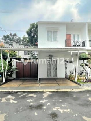 Dijual Rumah Cantik di Dekat Bintaro Sektor 9 di Dalam Cluster