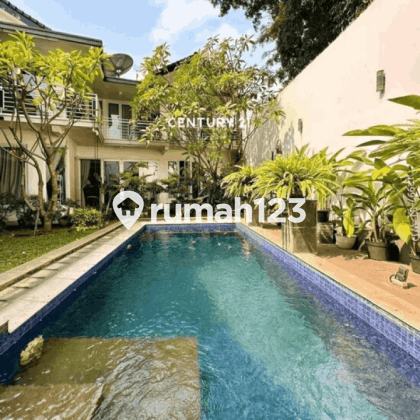 Luxury House with Swimming Pool for Sale in Bintaro Sector 9