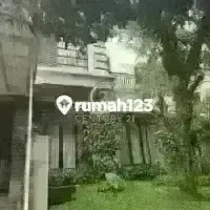 Rumah Siap Huni, Dekat Akses Tol di Emerald Bintaro Jaya Sektor 9