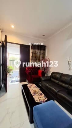 For Sale: Minimalist House in a Strategic Location, Sector 9 Bintaro Jaya
