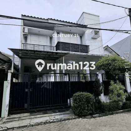 Dijual Rumah 2 Lantai Siap Huni di Sektor 3 Bintaro Jaya