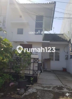 Di Jual Rumah Rapi di Sektor 9 Bintaro Jaya