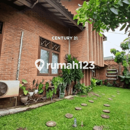 Rumah Siap Huni Hommy Semi Furnished di Bintaro Sektor 3