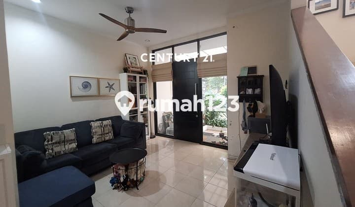 Dijual Cepat Rumah di Bintaro Sektor 9 Lokasi Strategis