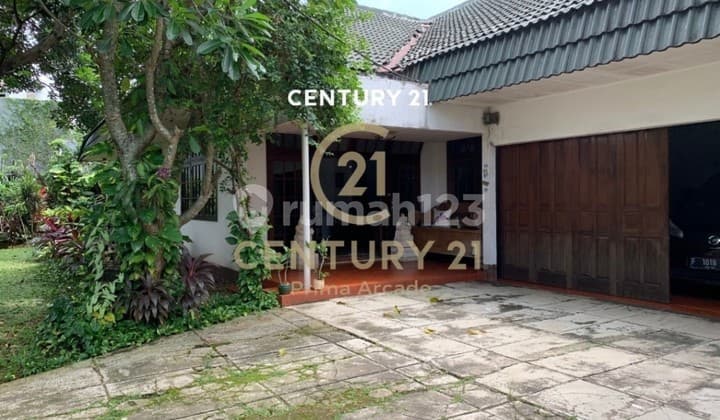 For Sale Spacious Land House Fully Furnished in Kampung Utan