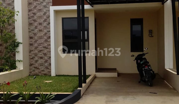 Rumah Minimalis di Grand Sharon Residence