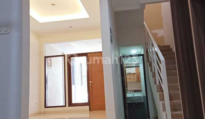 Rumah Siap Huni di Komp. Edelweiss Townhouse Cisaranten