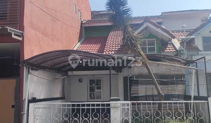 Rumah di Cluster Cemara Adipura Dekat Akses Toll Summarecon