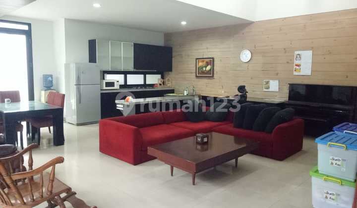 Dijual Rumah di Jl. Cassa Bandung