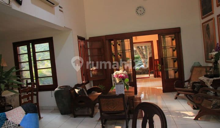 Dijual Rumah Ex. Cafe di Jl. Sumur Bandung, Sayap Dago