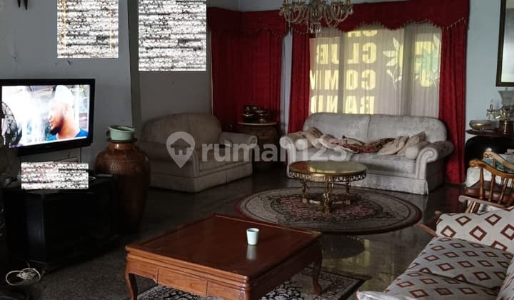 Tanah Dan Bangunan Ex. Hotel di Jl. Dr. Setiabudi, Bandung