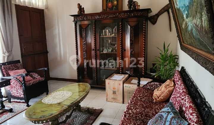 Rumah Asri di Bukit Dago Selatan Kota Bandung Lokasi Strategis