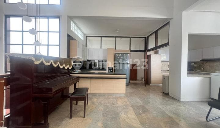 Disewakan Rumah Bagus Siap Huni di Jl. Budisari, Hegarmanah