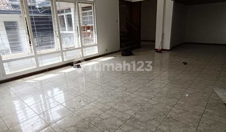 For Rent Land and Ex-Office Building in Dago Wing, Jl. Raden Patah, Bandung City