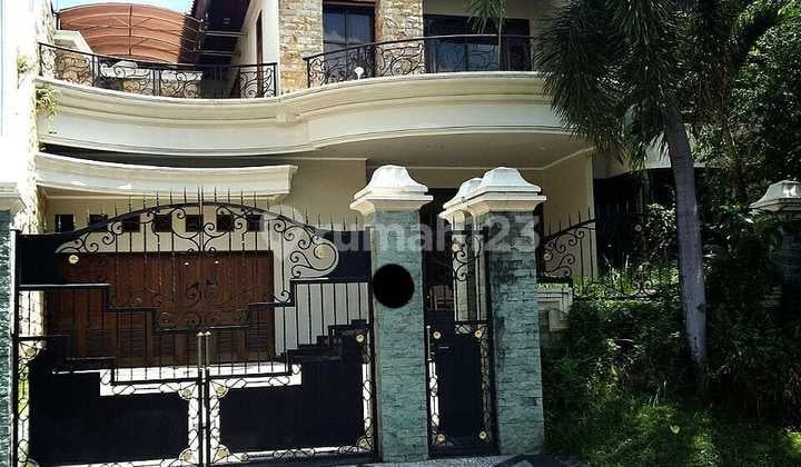 Rumah Graha Family Dekat Citraland, Pakuwon Indah,Wiyung