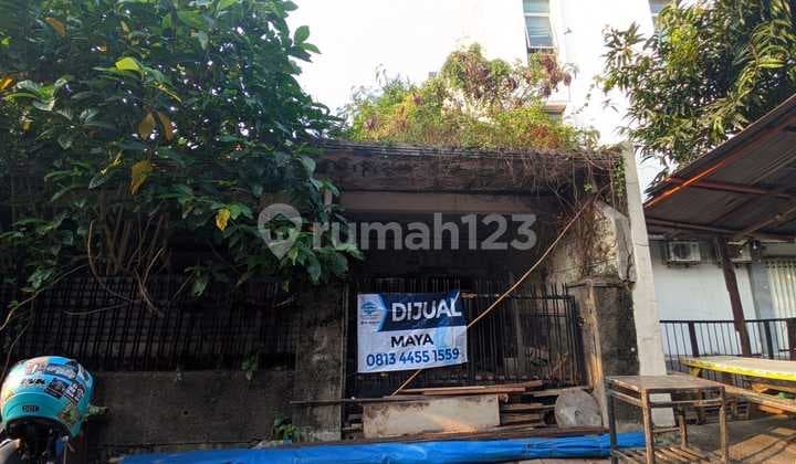 Rumah Jl. Cipunegara Dekat Ciliwung Surabaya Pusat