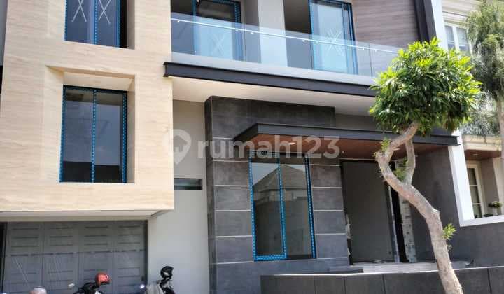 Split Level House Citraland Luxury Surabaya