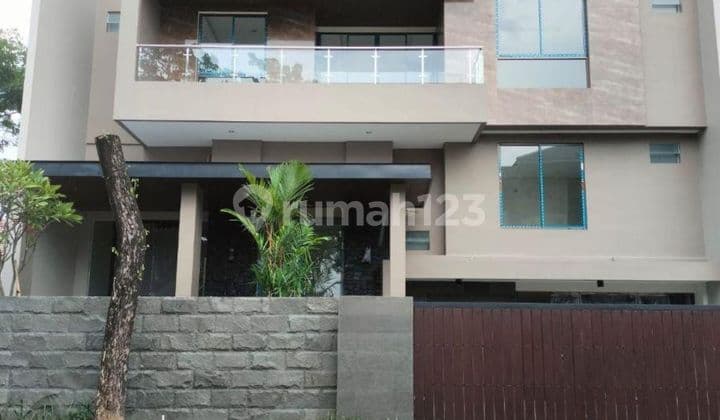Citraland house near Pakuwon Indah, Graha Family