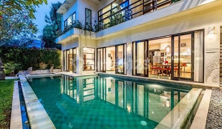 Villa Mewah Dilokasi Elit Sanur Bali