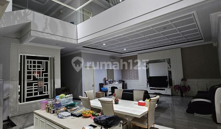 Rumah Graha Family Dekat Pakuwon Indah Wiyung Citraland