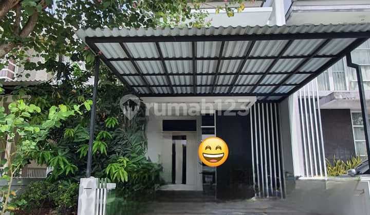 Rumah Royal Residence Dekat Graha Family, Citraland, Pakuwon Indah