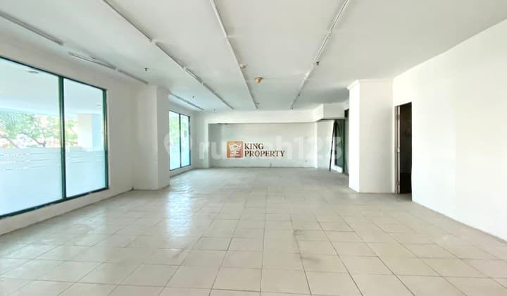 Looking for a Business Space? Ready-to-Use Potential Kiosk at Riverside Pluit Apartment, Muara Karang - Strategic Location
