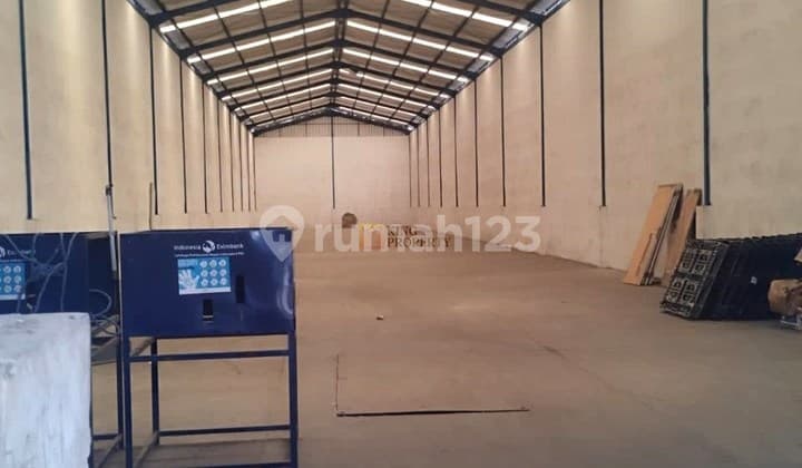 Siap Operasional Gudang Ekslusif Dijual Luas 13X66m2 Strategis Kapuk Kamal Muara, Cuma Selangkah ke Tol