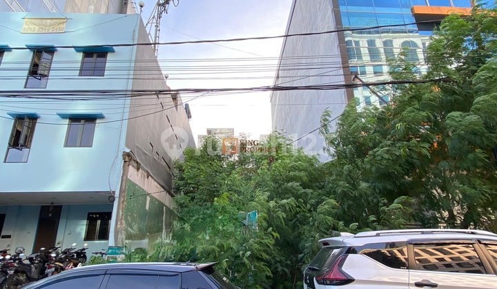 Looking for a Plot in Pluit? Here's the Negotiable Price Fast! Strategically Located 147M² Land Ready to Build Immediately