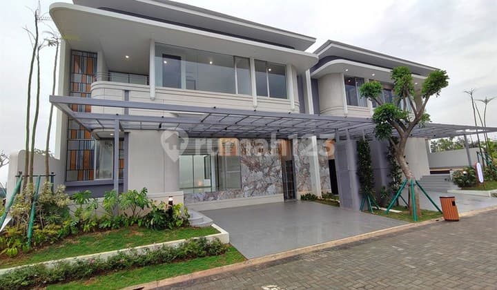 Exclusive Lake View House for Sale 12X17 Citragarden Serpong Lacovia, Spacious & Prestigious